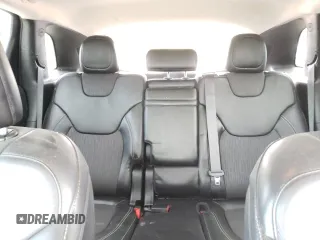 2018 Jeep Cherokee Latitude Plus с VIN 1C4PJLLB8JD538160, выставлен на аукционе Copart как лот 61352795 с пробегом 95 818 миль миль и Списание • Salvage title. История ставок и продаж доступна на DreamBid. Изображение 10.