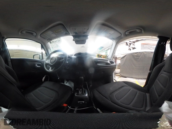 2018 Jeep Renegade Altitude z VIN ZACCJABB6JPH79544, wystawiony jako IAAI lot #41742928 z przebiegiem 59 540 mil mil oraz . Historia ofert i sprzedaży dostępna na DreamBid. Obrazek 20.
