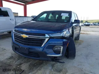 2023 Chevrolet Traverse LS with VIN 1GNERFKWXPJ131562, listed as a IAAI auction lot 41696940 with 25,791 mi miles. Bid and sale history available at carsss.com. Image 2.