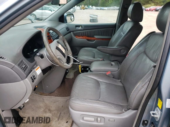 2010 Toyota Sienna XLE with VIN 5TDYK4CC7AS329688, listed as a Copart auction lot 72644854 with 320,709 mi miles and Salvage Title. Bid and sale history available at carsss.com. Image 7.