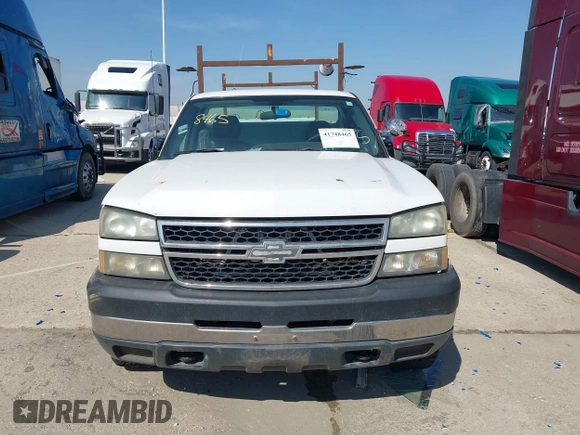 2007 Chevrolet Silverado 1500 with VIN 1GBHC34UX7E160025, listed as a IAAI auction lot 41748465 with 182,399 mi miles and . Bid and sale history available at DreamBid. Image 16.