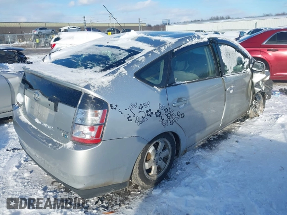 2004 Toyota Prius with VIN JTDKB20U440091037, listed as a IAAI auction lot 41589007 with 277,808 mi miles. Bid and sale history available at carsss.com. Image 4.