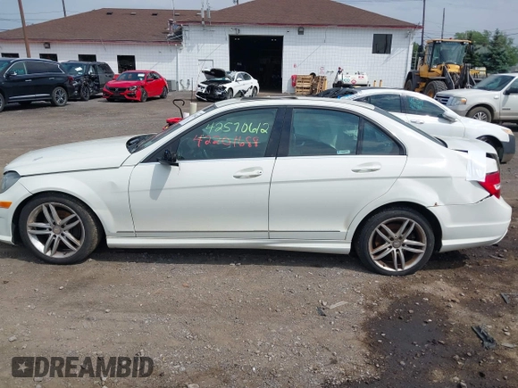 2012 Mercedes-Benz C 300 Sport with VIN WDDGF8BB2CA643903, listed as a IAAI auction lot 42570612 with 157,410 mi miles and . Bid and sale history available at DreamBid. Image 14.