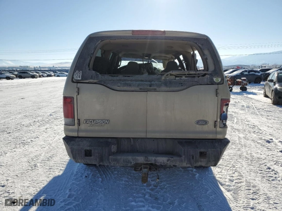 2005 Ford Excursion Limited with VIN 1FMSU43P75EB81763, listed as a Copart auction lot 42222205 with 0 mi miles and Clean Title. Bid and sale history available at carsss.com. Image 6.