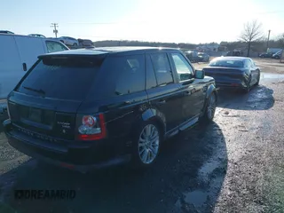 2010 Land Rover Range Rover Sport HSE Lux z VIN SALSK2D47AA227752, wystawiony jako IAAI lot #41531880 z przebiegiem 127 931 mil mil oraz . Historia ofert i sprzedaży dostępna na DreamBid. Obrazek 4.