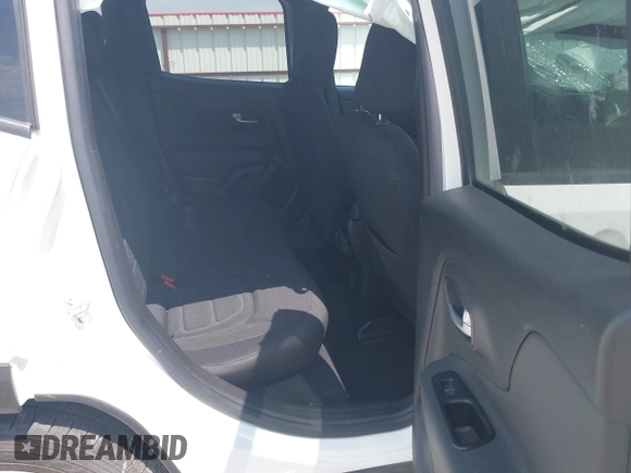 2022 Jeep Renegade Latitude with VIN ZACNJDB11NPN44179, listed as a IAAI auction lot 42523206 with 29,966 mi miles and . Bid and sale history available at DreamBid. Image 8.