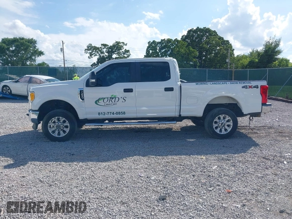 2017 Ford F-250 Lariat z VIN 1FT7W2B61HEC00975, wystawiony jako IAAI lot #42666032 z przebiegiem 72 664 mil mil oraz . Historia ofert i sprzedaży dostępna na DreamBid. Obrazek 14.