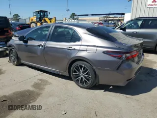 2024 Toyota Camry SE with VIN 4T1G11AK6RU218253, listed as a Copart auction lot 44959005 with 17,333 mi miles and Salvage Title. Bid and sale history available at carsss.com. Image 2.