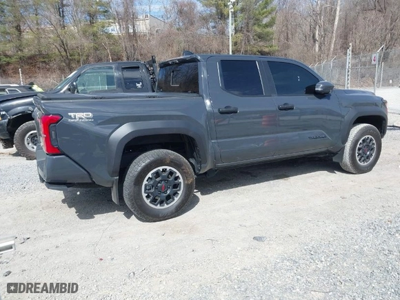 2024 Toyota Tacoma 4WD SR5 with VIN 3TYLB5JN9RT007963, listed as a IAAI auction lot 41716425 with 11,313 mi miles. Bid and sale history available at carsss.com. Image 4.