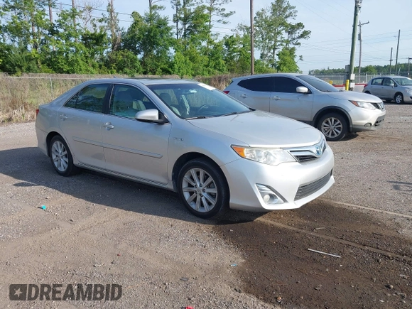 2012 Toyota Camry XLE z VIN 4T1BD1FK4CU017422, wystawiony jako IAAI lot #42366815 z przebiegiem 156 506 mil mil oraz . Historia ofert i sprzedaży dostępna na DreamBid. Obrazek 1.