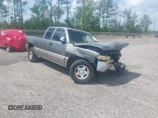 2002 Chevrolet Silverado 1500 LT with VIN 2GCEC19T321374786, listed as a IAAI auction lot 40275470 with 223,340 mi miles and . Bid and sale history available at DreamBid. Image 1.