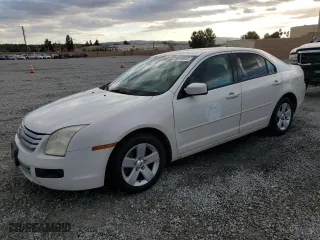 2008 Ford Fusion SE with VIN 3FAHP07198R223748, listed as a Copart auction lot 45319045 with 195,677 mi miles and Salvage Title. Bid and sale history available at carsss.com. Image 1.