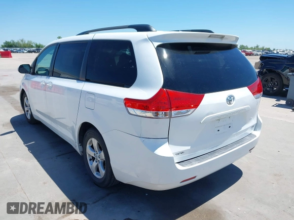 2011 Toyota Sienna LE AAS with VIN 5TDKK3DC1BS150109, listed as a IAAI auction lot 42067808 with 186,811 mi miles and . Bid and sale history available at DreamBid. Image 3.
