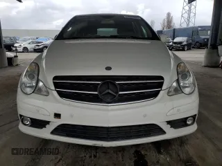 2010 Mercedes-Benz R 350 with VIN 4JGCB6FE4AA111042, listed as a Copart auction lot 51000685 with 140,450 mi miles and Salvage Title. Bid and sale history available at DreamBid. Image 5.