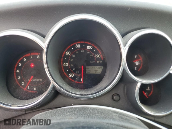 2006 Toyota Matrix STD with VIN 2T1KR32E46C554648, listed as a Copart auction lot 49188925 with 200,489 mi miles and Salvage Title. Bid and sale history available at DreamBid. Image 9.