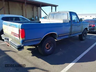 1990 Ford F-150 with VIN 1FTEF14NXLPB58633, listed as a IAAI auction lot 41685084 with 42,018 mi miles. Bid and sale history available at carsss.com. Image 4.