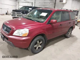 2004 Honda Pilot EX with VIN 2HKYF18584H588973, listed as a IAAI auction lot 41800129 with 221,498 mi miles. Bid and sale history available at carsss.com. Image 2.