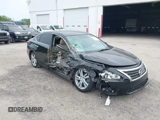 2015 Nissan Altima SL z VIN 1N4BL3AP8FC214826, wystawiony jako IAAI lot #39070354 z przebiegiem 84 949 mil mil oraz . Historia ofert i sprzedaży dostępna na DreamBid. Obrazek 1.