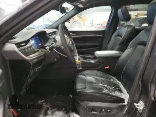 2024 Jeep Grand Cherokee Limited z VIN 1C4RJKBG8R8583734, wystawiony jako Copart lot #43807285 z przebiegiem 8 900 mil mil oraz Szkoda całkowita • Salvage title. Historia ofert i sprzedaży dostępna na DreamBid. Obrazek 7.