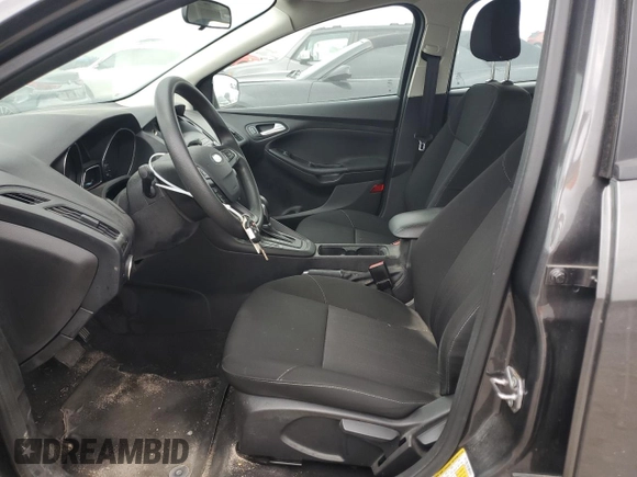 2018 Ford Focus SE z VIN 1FADP3F20JL223152, wystawiony jako Copart lot #51457695 z przebiegiem 118 240 mil mil oraz Czysty tytuł • Clean title. Historia ofert i sprzedaży dostępna na DreamBid. Obrazek 7.