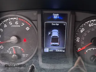 2021 Toyota Tacoma SR z VIN 5TFCZ5AN2MX279975, wystawiony jako IAAI lot #42477503 z przebiegiem 50 690 mil mil oraz . Historia ofert i sprzedaży dostępna na DreamBid. Obrazek 10.