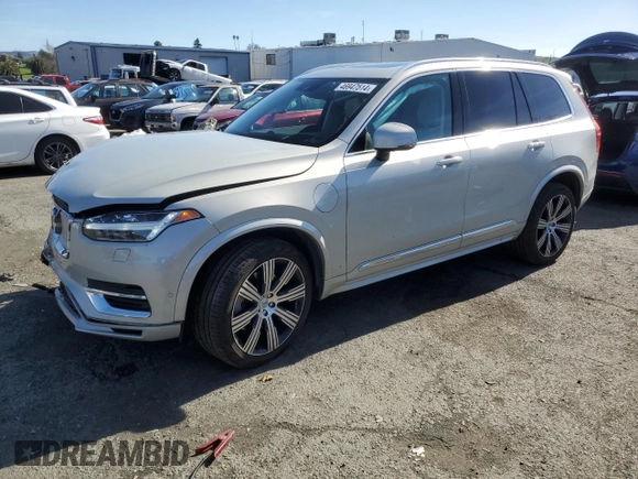 2021 Volvo XC90 Inscription Expression with VIN YV4BR00L9M1676419, listed as a Copart auction lot 46947514 with 56,090 mi miles. Bid and sale history available at carsss.com. Image 1.