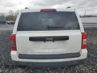 2012 Jeep Patriot Sport with VIN 1C4NJPBA4CD687949, listed as a Copart auction lot 50557755 with 157,976 mi miles and Salvage Title. Bid and sale history available at DreamBid. Image 6.