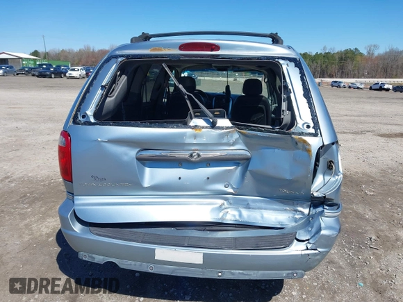 2005 Chrysler Town & Country Touring with VIN 2C4GP54L05R284612, listed as a IAAI auction lot 41839207 with 162,175 mi miles and . Bid and sale history available at DreamBid. Image 17.