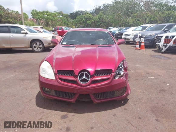 2009 Mercedes-Benz SLK 350 with VIN WDBWK58F19F190541, listed as a IAAI auction lot 42464400 with 109,484 mi miles and . Bid and sale history available at DreamBid. Image 12.