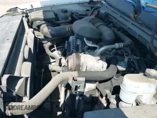 2008 GMC Sierra 1500 Work Truck с VIN 1GTEC14X68Z100542, выставлен на аукционе IAAI как лот 41996563 с пробегом 203 211 миль миль и . История ставок и продаж доступна на DreamBid. Изображение 12.