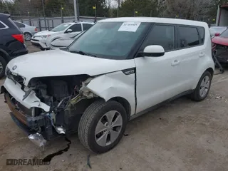 2015 Kia Soul with VIN KNDJN2A25F7800777, listed as a IAAI auction lot 41705905 with 173,144 mi miles. Bid and sale history available at carsss.com. Image 2.