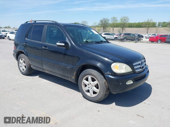 2004 Mercedes-Benz M 350 with VIN 4JGAB57E64A506988, listed as a IAAI auction lot 42219772 with 294,505 mi miles and . Bid and sale history available at DreamBid. Image 1.
