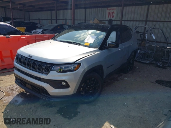 2024 Jeep Compass Latitude with VIN 3C4NJDBN4RT170123, listed as a IAAI auction lot 41891351 with 10,547 mi miles and . Bid and sale history available at carsss.com. Image 18.