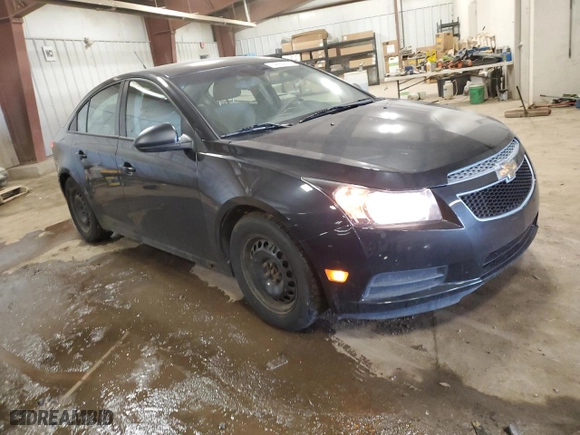 2014 Chevrolet Cruze LS with VIN 1G1PB5SH9E7212749, listed as a Copart auction lot 48668015 with 149,447 mi miles and Clean Title. Bid and sale history available at carsss.com. Image 4.