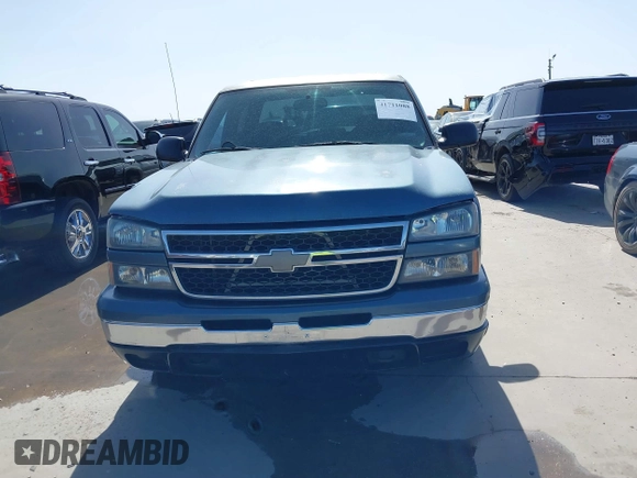 2007 Chevrolet Silverado 1500 LS with VIN 2GCEC13VX71114824, listed as a IAAI auction lot 41711088 with 138,206 mi miles and . Bid and sale history available at DreamBid. Image 12.