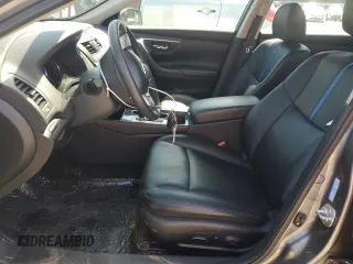 2016 Nissan Altima S z VIN 1N4AL3AP5GC208088, wystawiony jako Copart lot #55901165 z przebiegiem 49 385 mil mil oraz Czysty tytuł • Clean title. Historia ofert i sprzedaży dostępna na DreamBid. Obrazek 7.