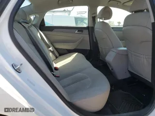 2017 Hyundai Sonata Hybrid SE with VIN KMHE24L36HA061335, listed as a Copart auction lot 52649475 with 186,825 mi miles and Clean Title. Bid and sale history available at carsss.com. Image 10.