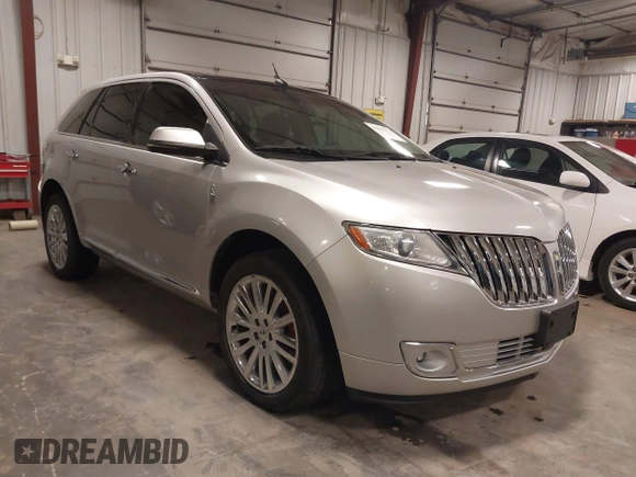 2012 Lincoln MKX with VIN 2LMDJ8JK2CBL11381, listed as a IAAI auction lot 41991914 with 157,193 mi miles and . Bid and sale history available at DreamBid. Image 1.