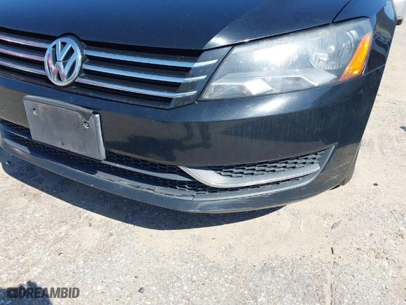 2015 Volkswagen Passat 1.8T S with VIN 1VWAT7A37FC002037, listed as a IAAI auction lot 41616615 with 174,493 mi miles. Bid and sale history available at carsss.com. Image 6.