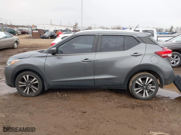 2018 Nissan Kicks SV with VIN 3N1CP5CU9JL541141, listed as a IAAI auction lot 41723052 with 164,461 mi miles. Bid and sale history available at carsss.com. Image 15.