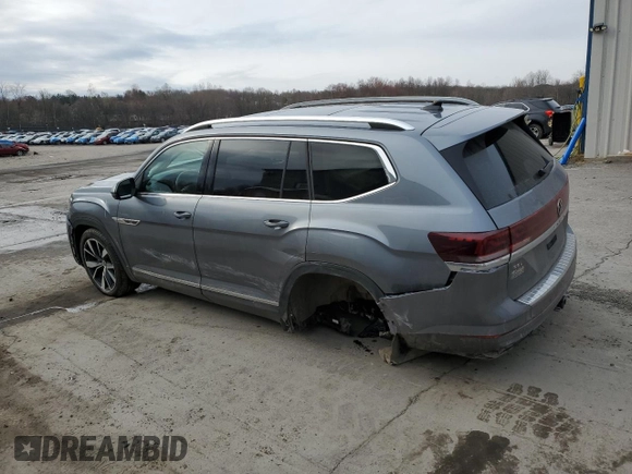 2024 Volkswagen Atlas SEL Premium R-Line with VIN 1V2FR2CAXRC537792, listed as a Copart auction lot 52522895 with 27,211 mi miles and Salvage title. Bid and sale history available at DreamBid. Image 2.