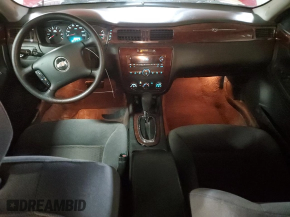 2008 Chevrolet Impala LS z VIN 2G1WB55K389183688, wystawiony jako Copart lot #51533275 z przebiegiem 193 789 mil mil oraz Szkoda całkowita • Salvage title. Historia ofert i sprzedaży dostępna na DreamBid. Obrazek 8.