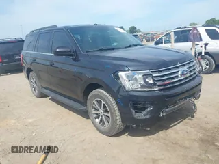 2019 Ford Expedition XLT with VIN 1FMJU1HT5KEA84864, listed as a IAAI auction lot 40174691 with 119,758 mi miles. Bid and sale history available at carsss.com. Image 1.