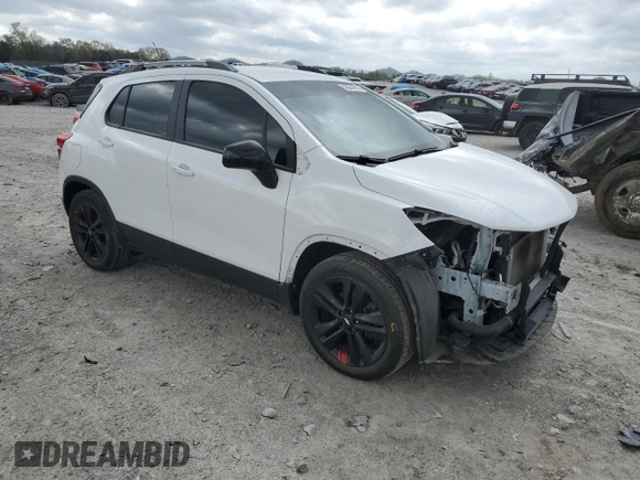 2020 Chevrolet Trax LT z VIN 3GNCJLSB6LL191786, wystawiony jako Copart lot #50944465 z przebiegiem 73 624 mil mil oraz Szkoda całkowita • Salvage title. Historia ofert i sprzedaży dostępna na DreamBid. Obrazek 4.