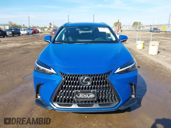 2025 Lexus NX 250 Premium z VIN 2T2GDCAZ4SC020337, wystawiony jako IAAI lot #41402339 z przebiegiem 7 657 mil mil oraz . Historia ofert i sprzedaży dostępna na DreamBid. Obrazek 13.