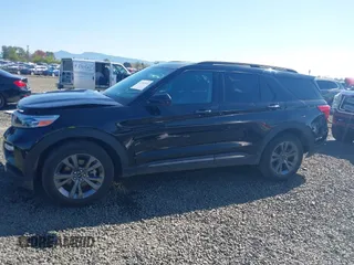 2022 Ford Explorer XLT z VIN 1FMSK8DH1NGA61725, wystawiony jako IAAI lot #41963544 z przebiegiem 12 213 mil mil oraz . Historia ofert i sprzedaży dostępna na DreamBid. Obrazek 15.