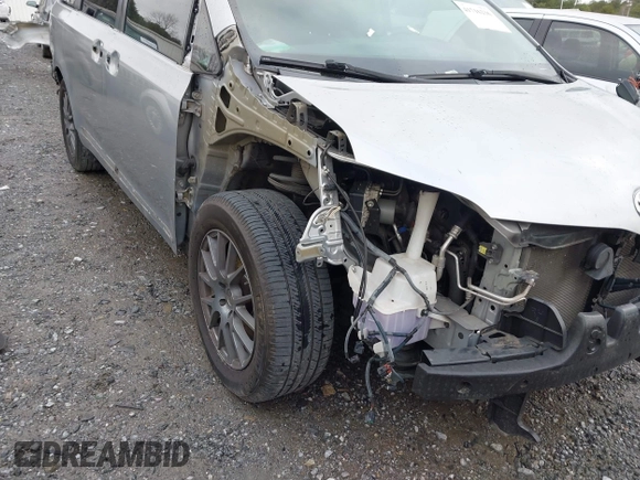 2016 Toyota Sienna SE with VIN 5TDXK3DC4GS727356, listed as a IAAI auction lot 41716236 with 225,140 mi miles and . Bid and sale history available at DreamBid. Image 17.