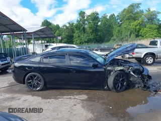 2023 Dodge Charger SXT z VIN 2C3CDXBG6PH598948, wystawiony jako IAAI lot #42171370 z przebiegiem 22 914 mil mil oraz . Historia ofert i sprzedaży dostępna na DreamBid. Obrazek 13.