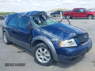2005 Ford Freestyle SE с VIN 1FMZK041X5GA40830, выставлен на аукционе IAAI как лот 42323519 с пробегом Не указан миль и . История ставок и продаж доступна на DreamBid. Изображение 1.