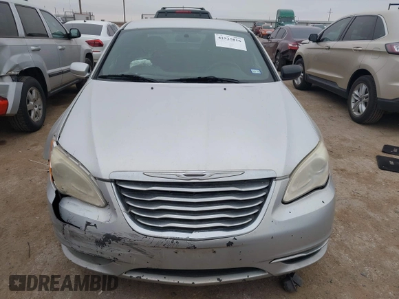 2011 Chrysler 200 LX with VIN 1C3BC4FB3BN522499, listed as a IAAI auction lot 41525816 with 187,610 mi miles. Bid and sale history available at carsss.com. Image 11.